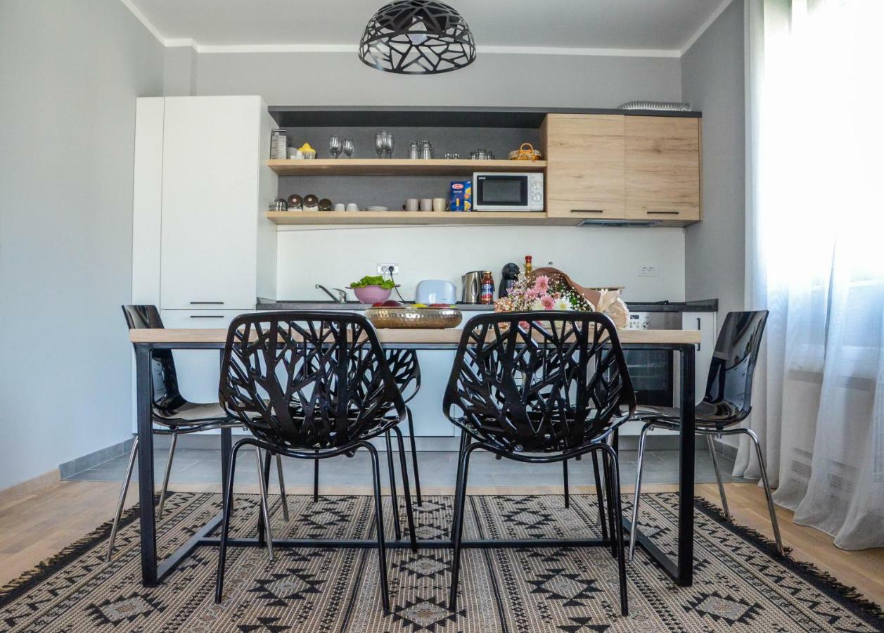 Premium-Designed Apartments ティヴァト エクステリア 写真